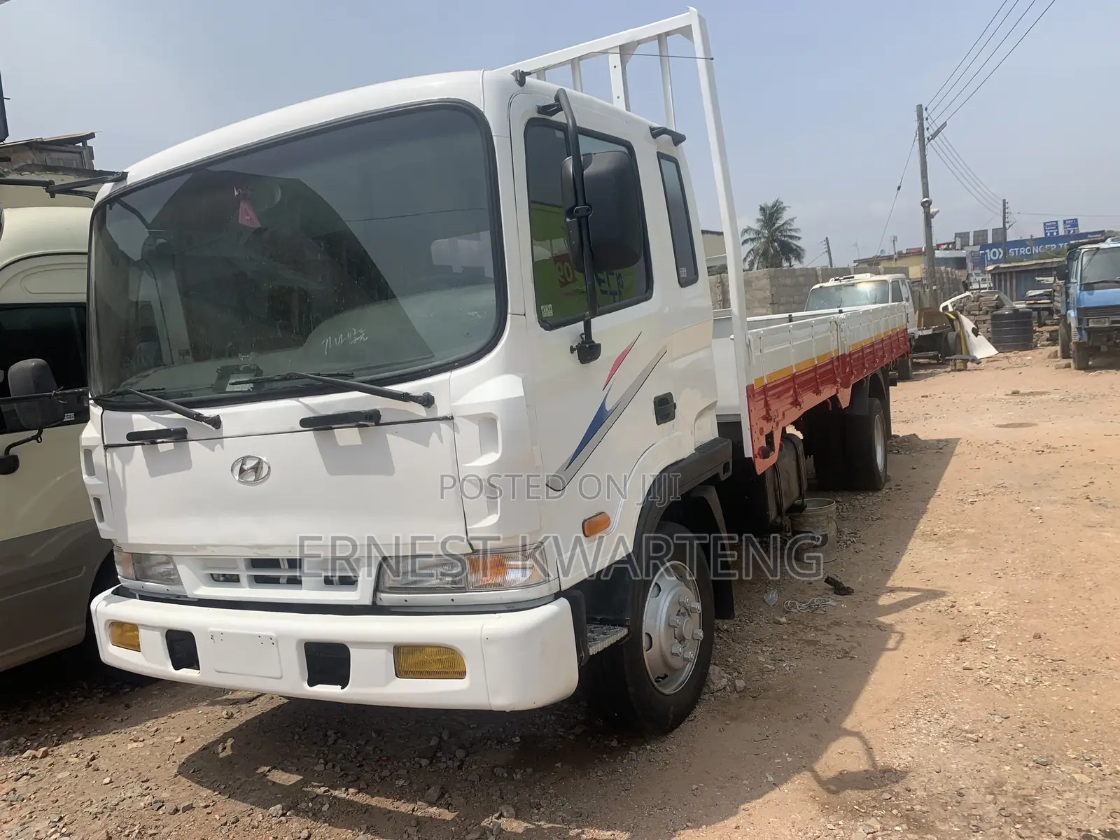 Hyundai 5 Tons 6 Holes 395,000 and 8 Holes 480,000