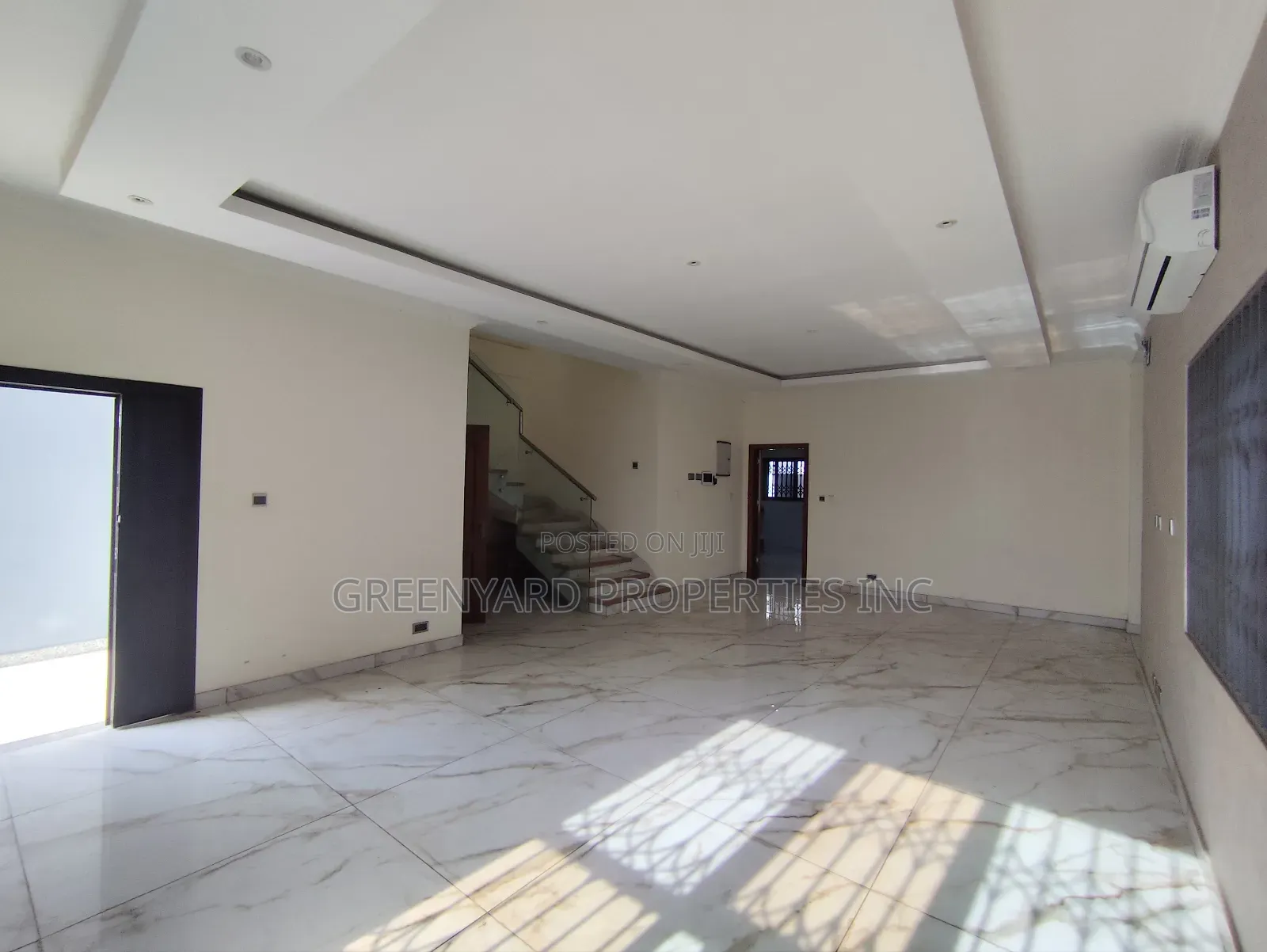 4bdrm Duplex in Lagos Ave, East Legon for rent