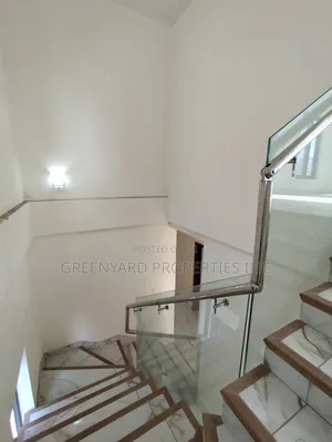 4bdrm Duplex in Lagos Ave, East Legon for rent