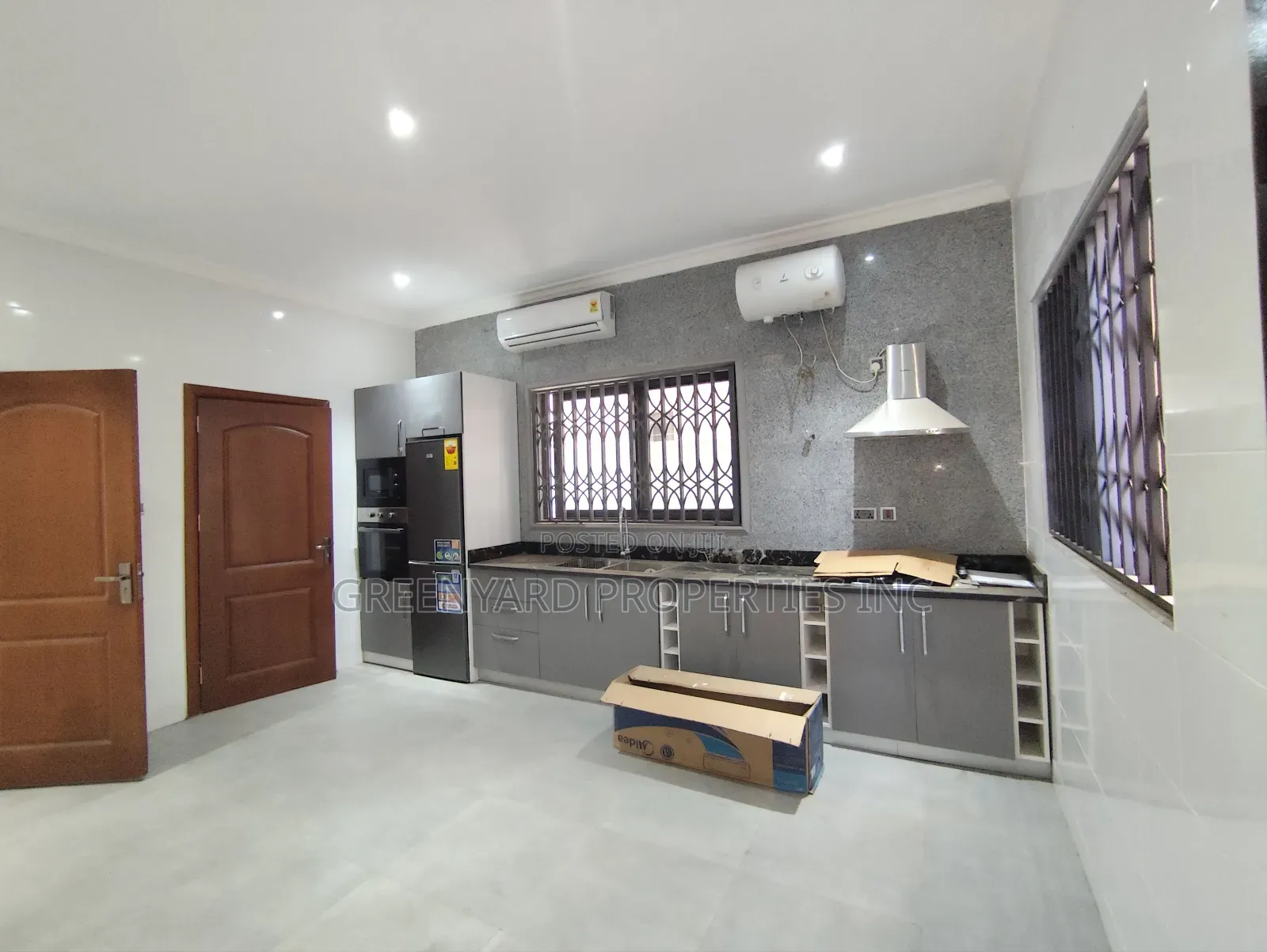 4bdrm Duplex in Lagos Ave, East Legon for rent