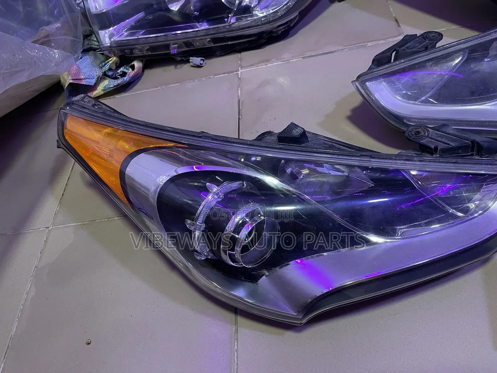 Hyundai Veloster 2012- 2017 Headlight Turbo Used