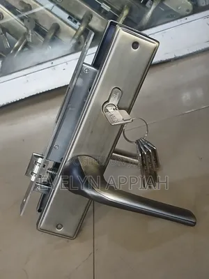 Vasto High-Quality Italian Lock