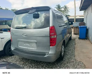Hyundai FB 2015 Silver