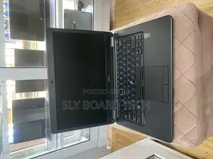 Laptop Dell Latitude E7450 8GB Intel Core I3 SSD 256GB