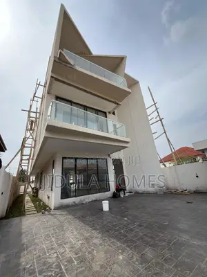 5bdrm Duplex in Agiriganor, East Legon for sale