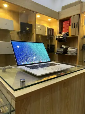 New Laptop Apple MacBook Pro 2019 16GB Intel Core i9 SSD 512GB