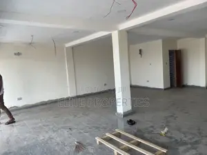 Roadside Shops for Rent in Comm_25 Tema