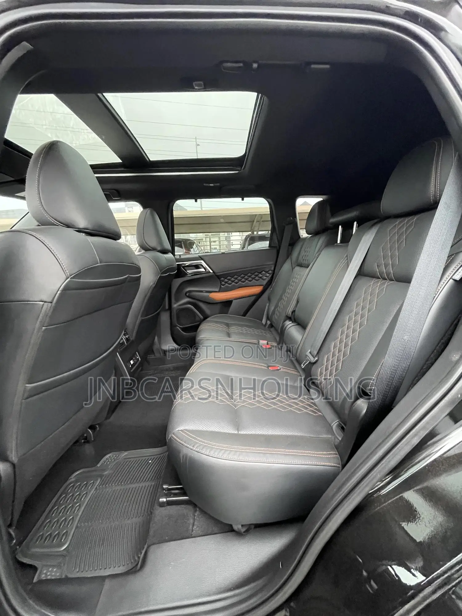 Mitsubishi Outlander SEL Launch Edition 2022 Black