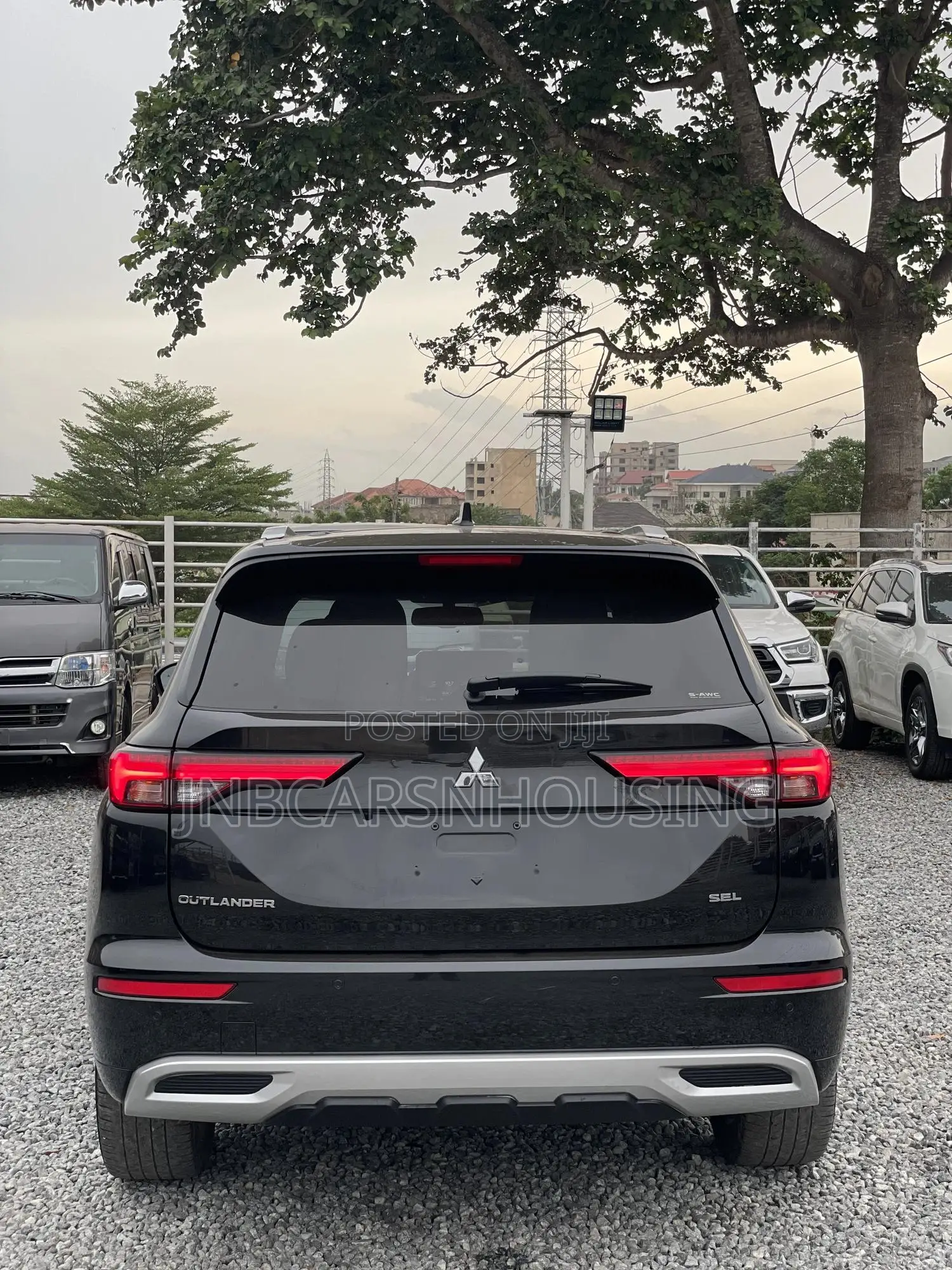 Mitsubishi Outlander SEL Launch Edition 2022 Black