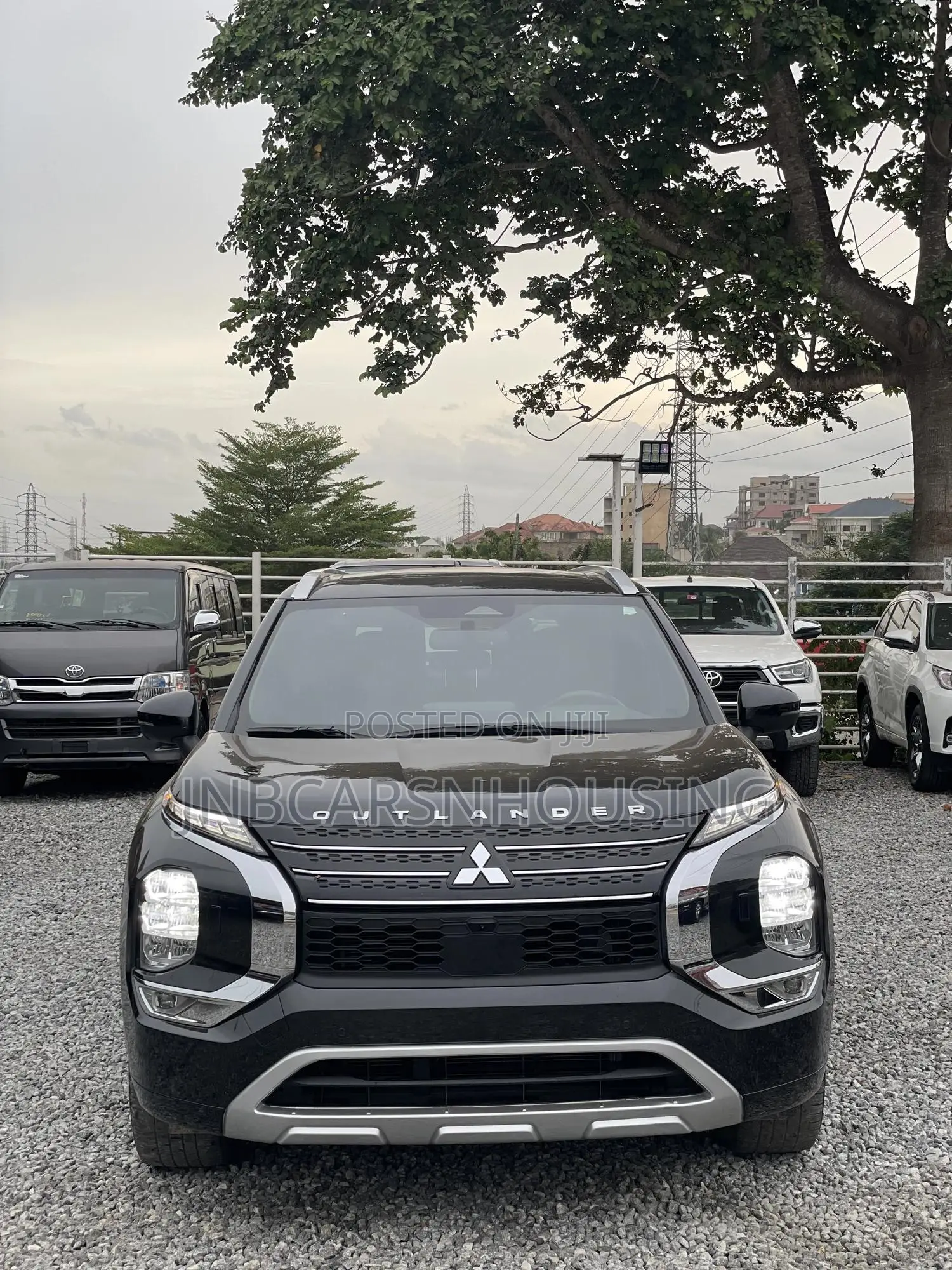 Mitsubishi Outlander SEL Launch Edition 2022 Black