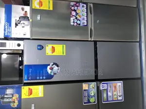 Strong Compressor Midea Bottom Freezer 174 Liters Available