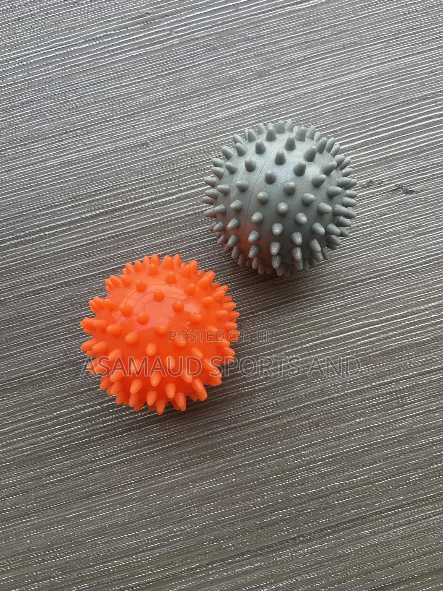 Original Palm Massage Ball Available at Cool Price