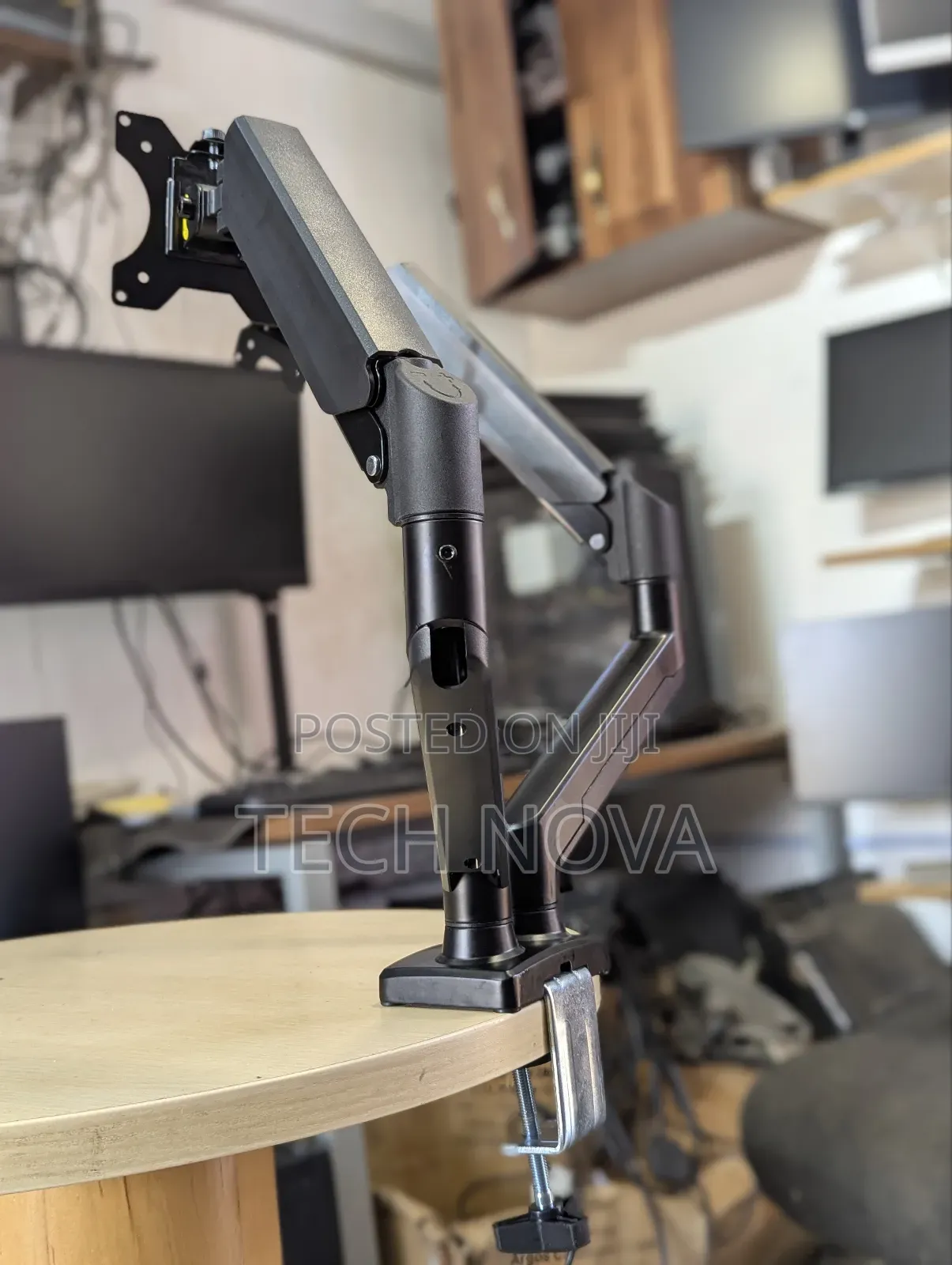 Desktop Double Monitor Mount