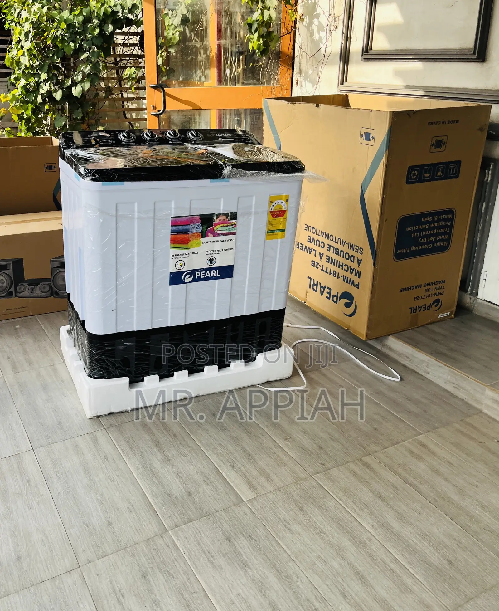 Beautiful Made Pearl 18kg Semi-Auto Washing Machine.