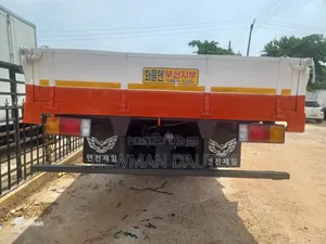 Hyundai Heavy-Duty Truck 14ton