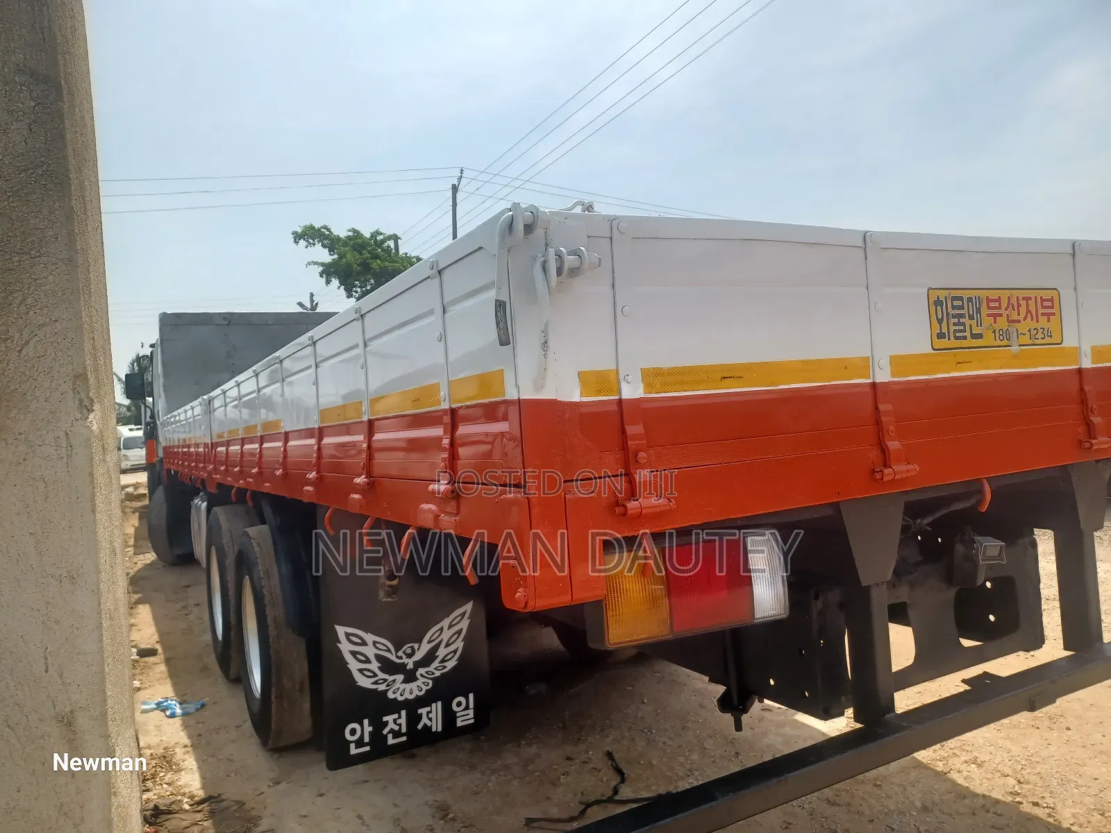 Hyundai Heavy-Duty Truck 14ton