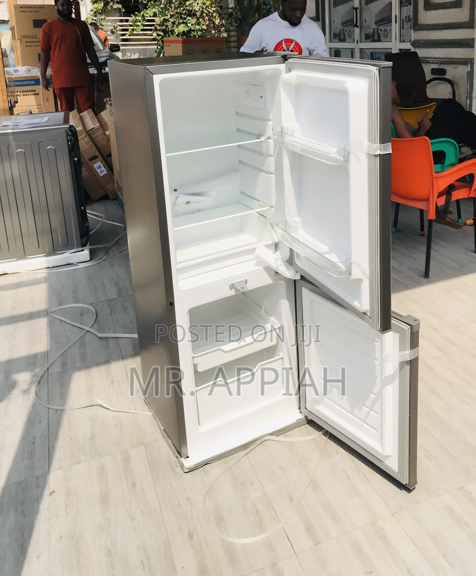 Well Built Galaxy 200tm Double Door Electric Fridge.