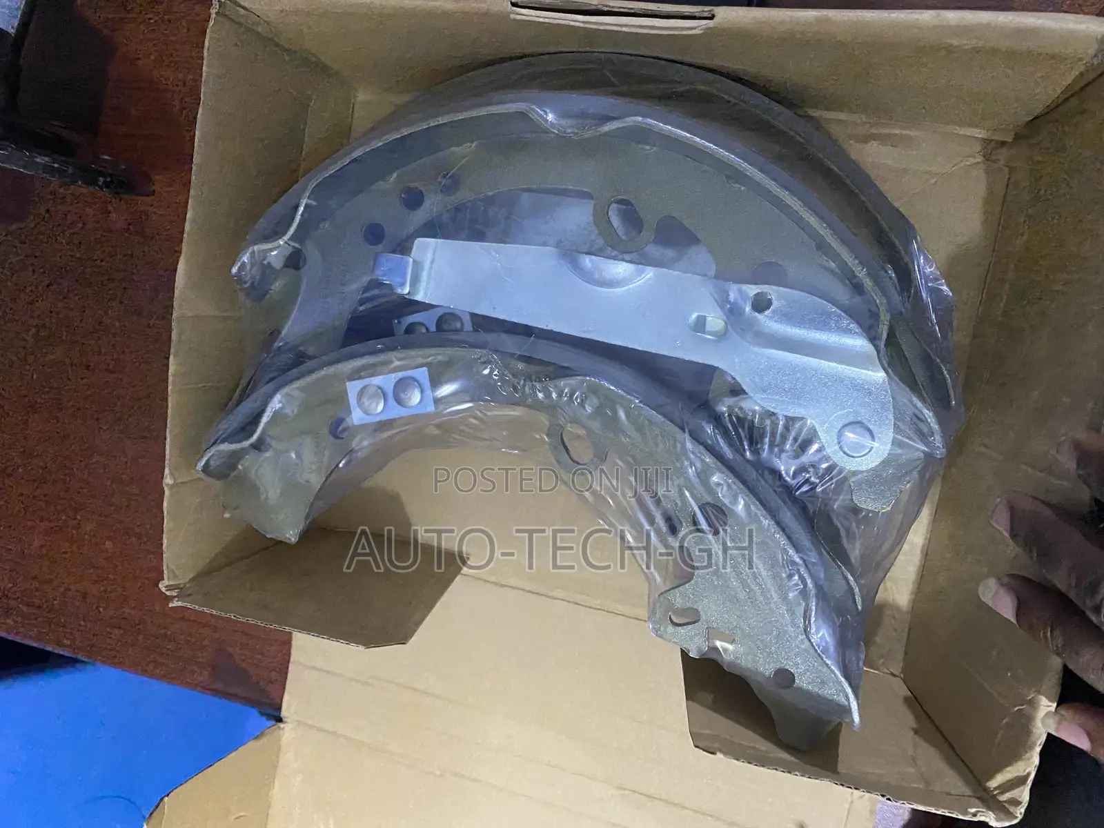 Toyota Hilux Back Brake Shoes 2015 Upwards