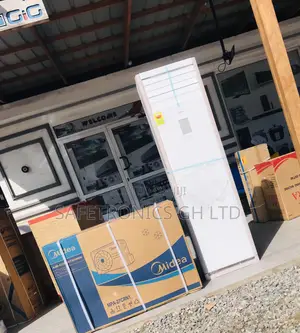 Valuable Standing Floor 2.5 Horsepower R410a White Midea Ac