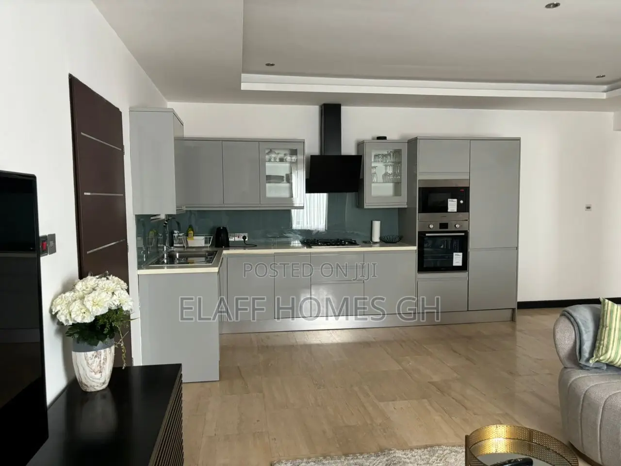 Furnished 2bdrm Apartment in Elaffhomesgh, Cantonments for rent