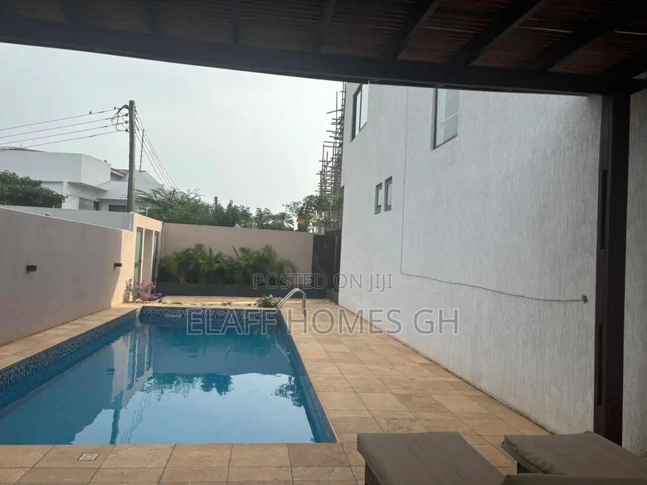 Furnished 2bdrm Apartment in Elaffhomesgh, Cantonments for rent