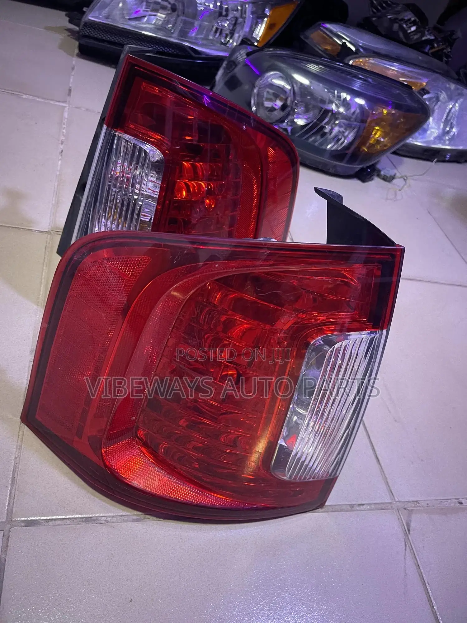 Ford Edge 2011-2014 Taillight Used