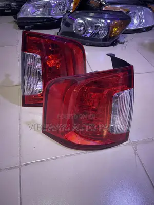 Ford Edge 2011-2014 Taillight Used