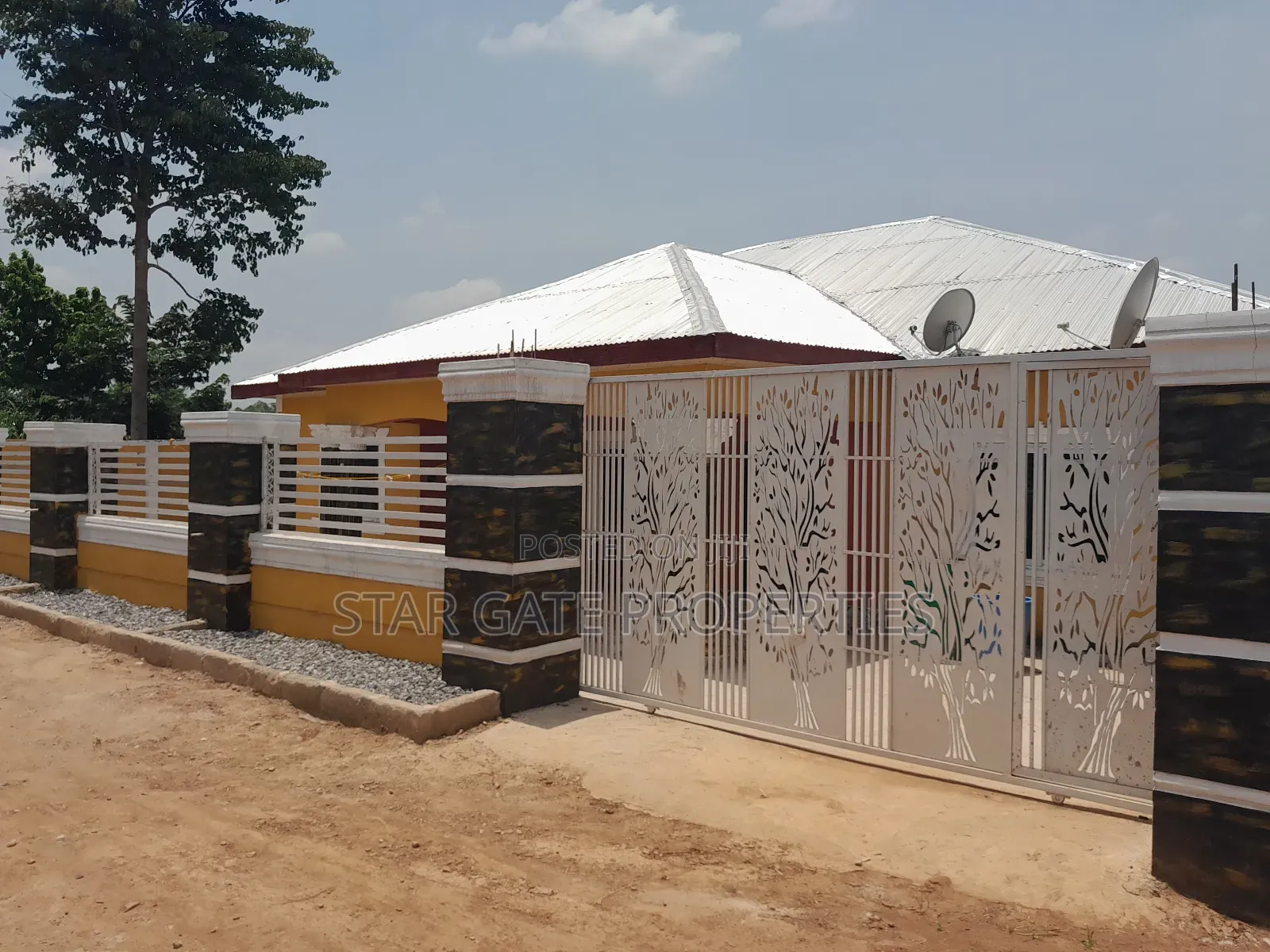 3bdrm House in Asonomaso, Kumasi Metropolitan for sale