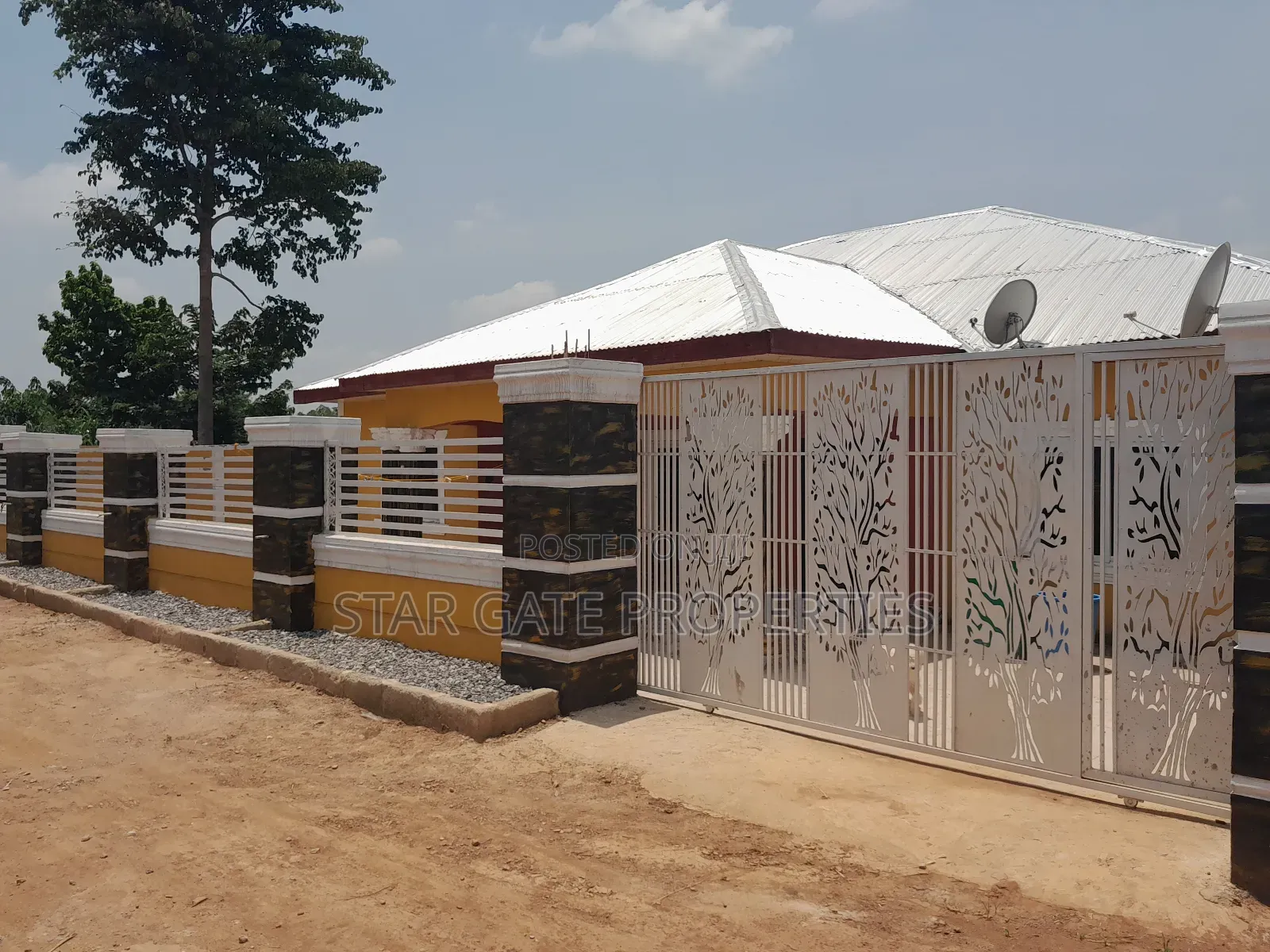 3bdrm House in Asonomaso, Kumasi Metropolitan for sale