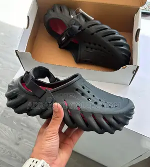 Crocs Echo Slides