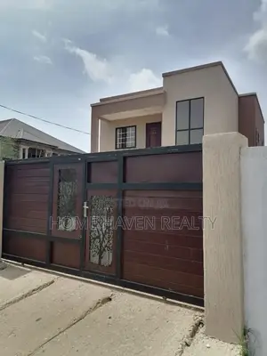 4bdrm House in Stadium, Amasaman for sale