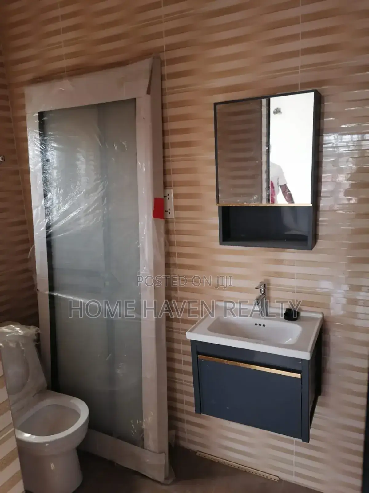 4bdrm House in Stadium, Amasaman for sale