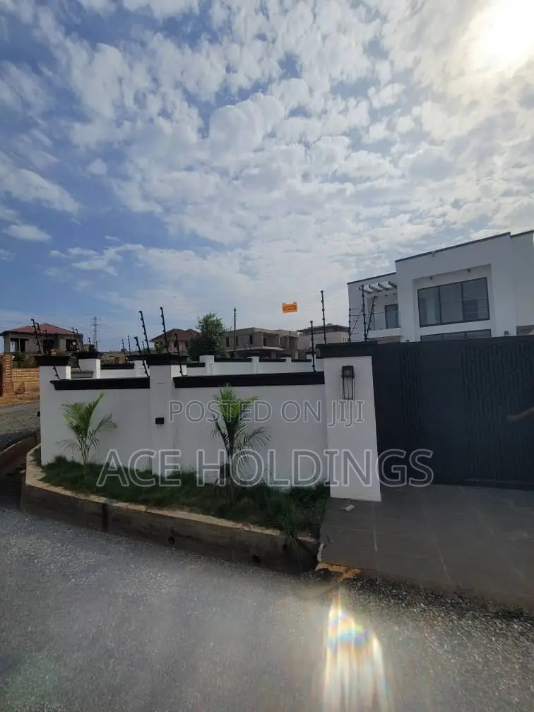 4bdrm House in Tse Addo, Tseaddo for sale