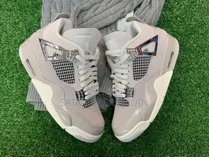 Nike Retro Iv Ash