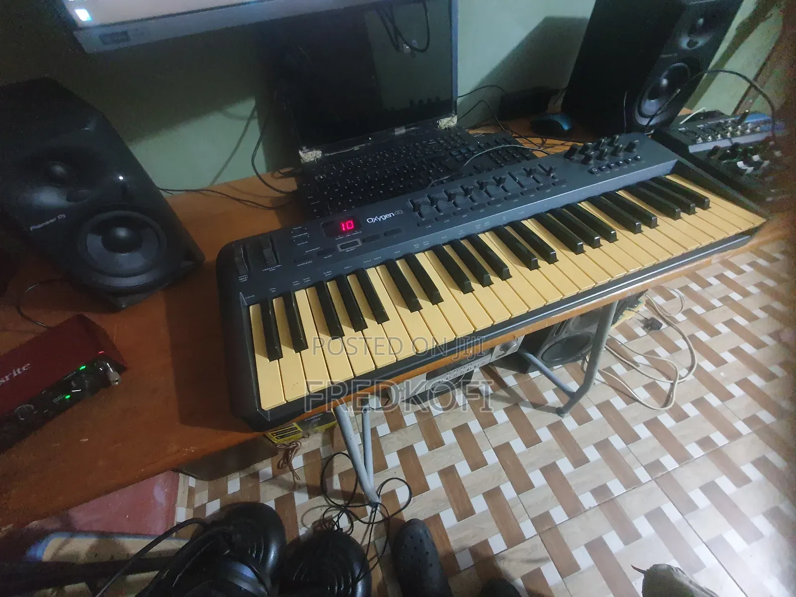Oxygen 49 Midi Keyboard