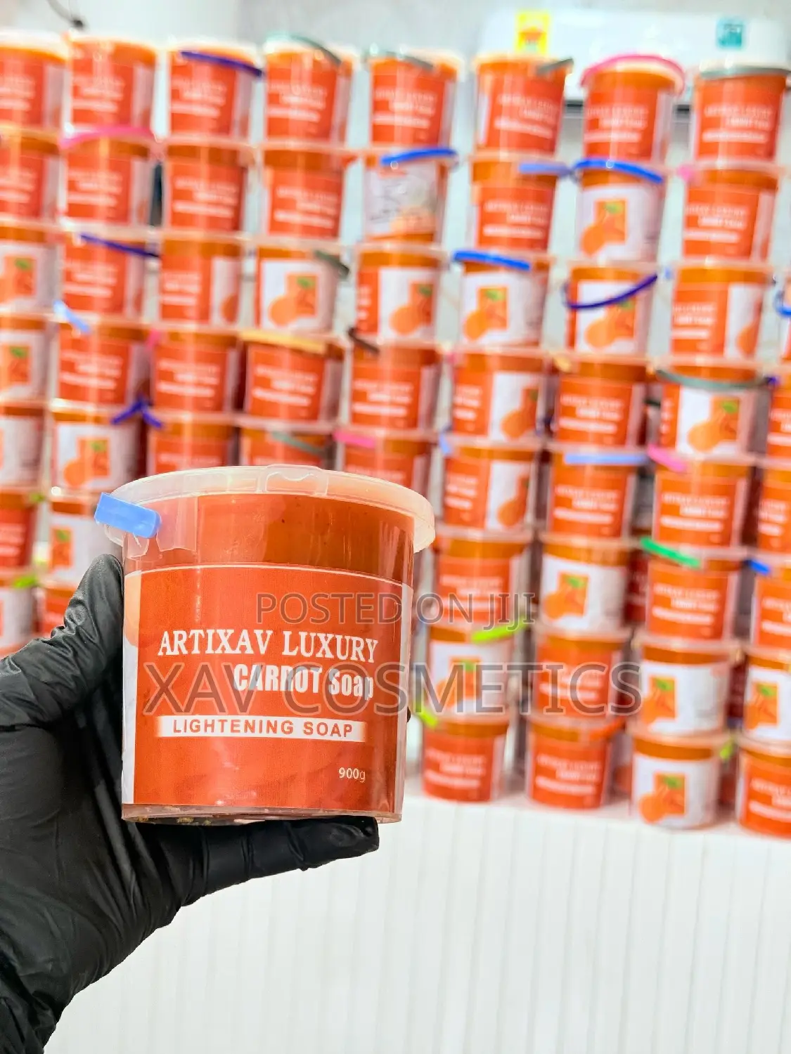 Artixav Luxury Carrot Lighten Soap