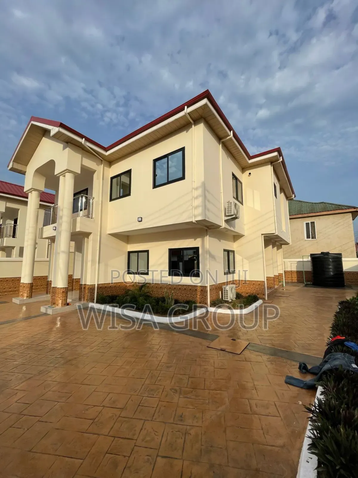 4bdrm Duplex in Wisa Group, Accra Metropolitan for rent