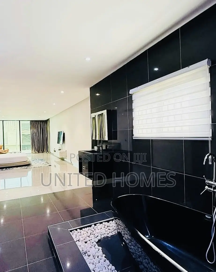 4bdrm House in East Legon for sale