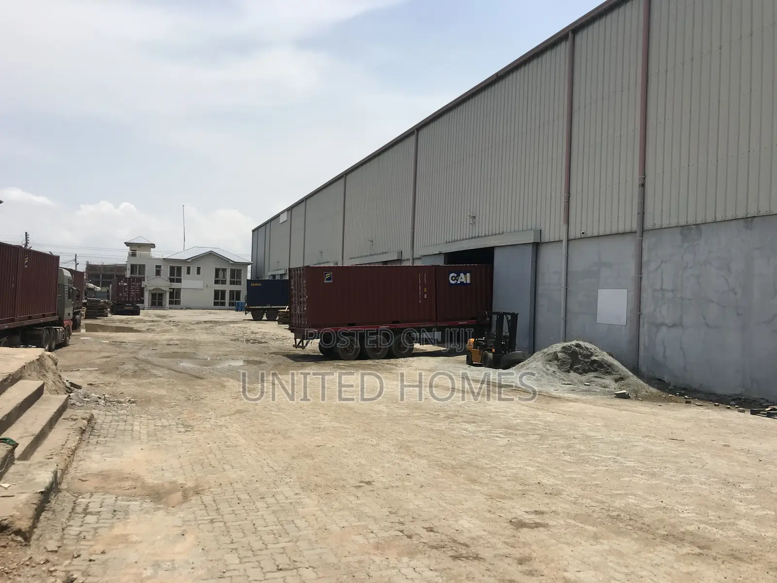 Tema 4000 Square Meters Warehouse for Rent