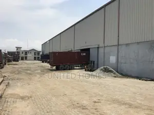 Tema 4000 Square Meters Warehouse for Rent