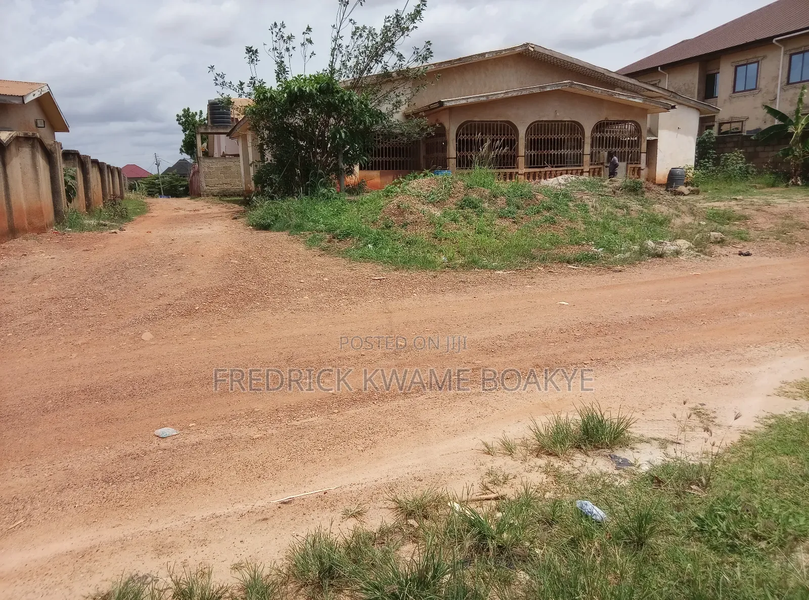 5bdrm House in Brother K Estate, Kumasi Metropolitan for sale