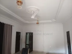 7bdrm House in 7 Bedrooms House For, Kumasi Metropolitan for sale