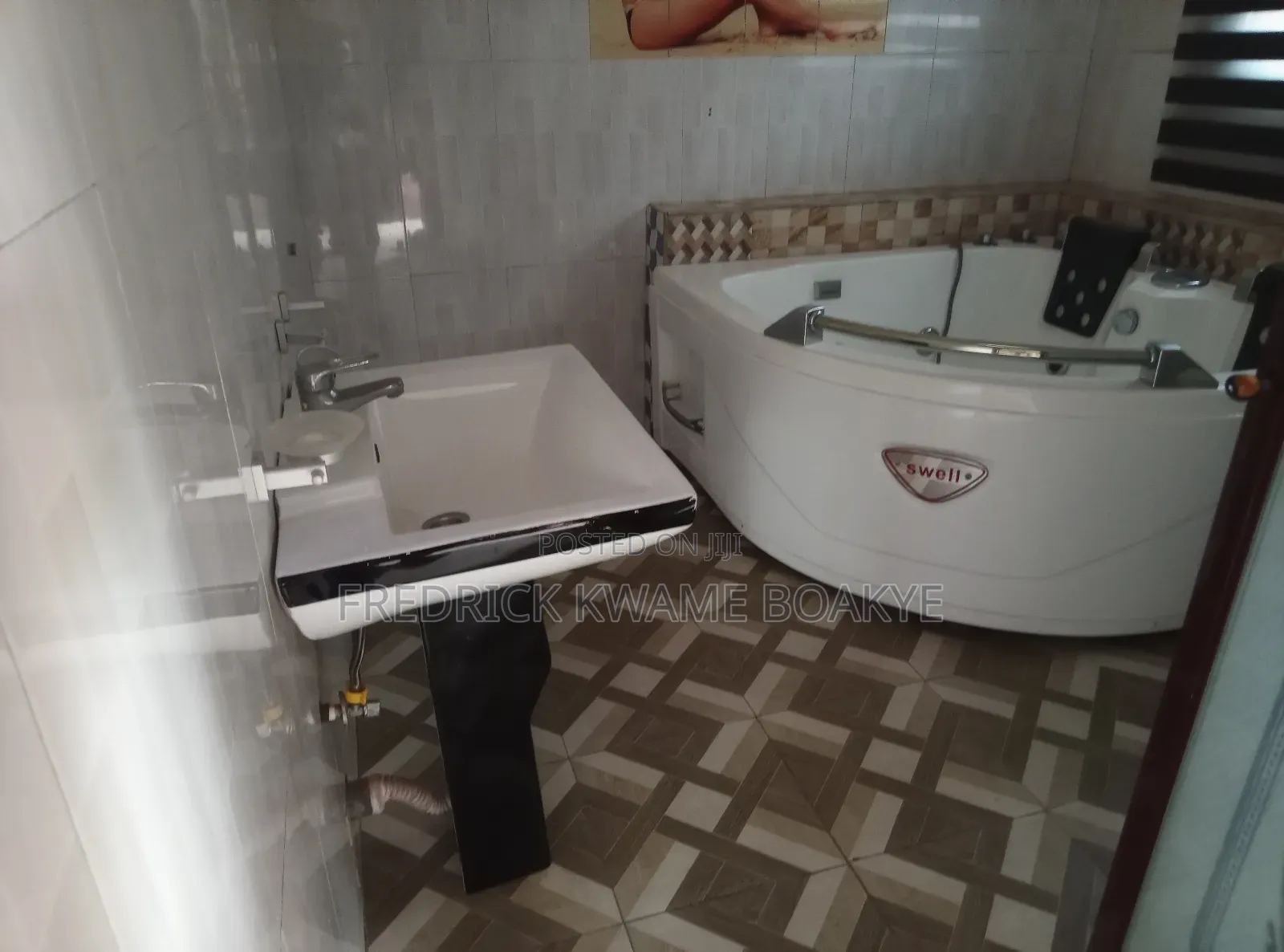 7bdrm House in 7 Bedrooms House For, Kumasi Metropolitan for sale