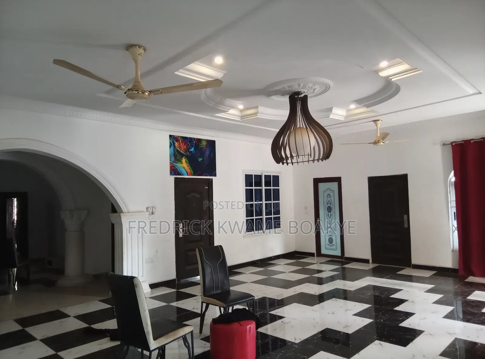 7bdrm House in 7 Bedrooms House For, Kumasi Metropolitan for sale