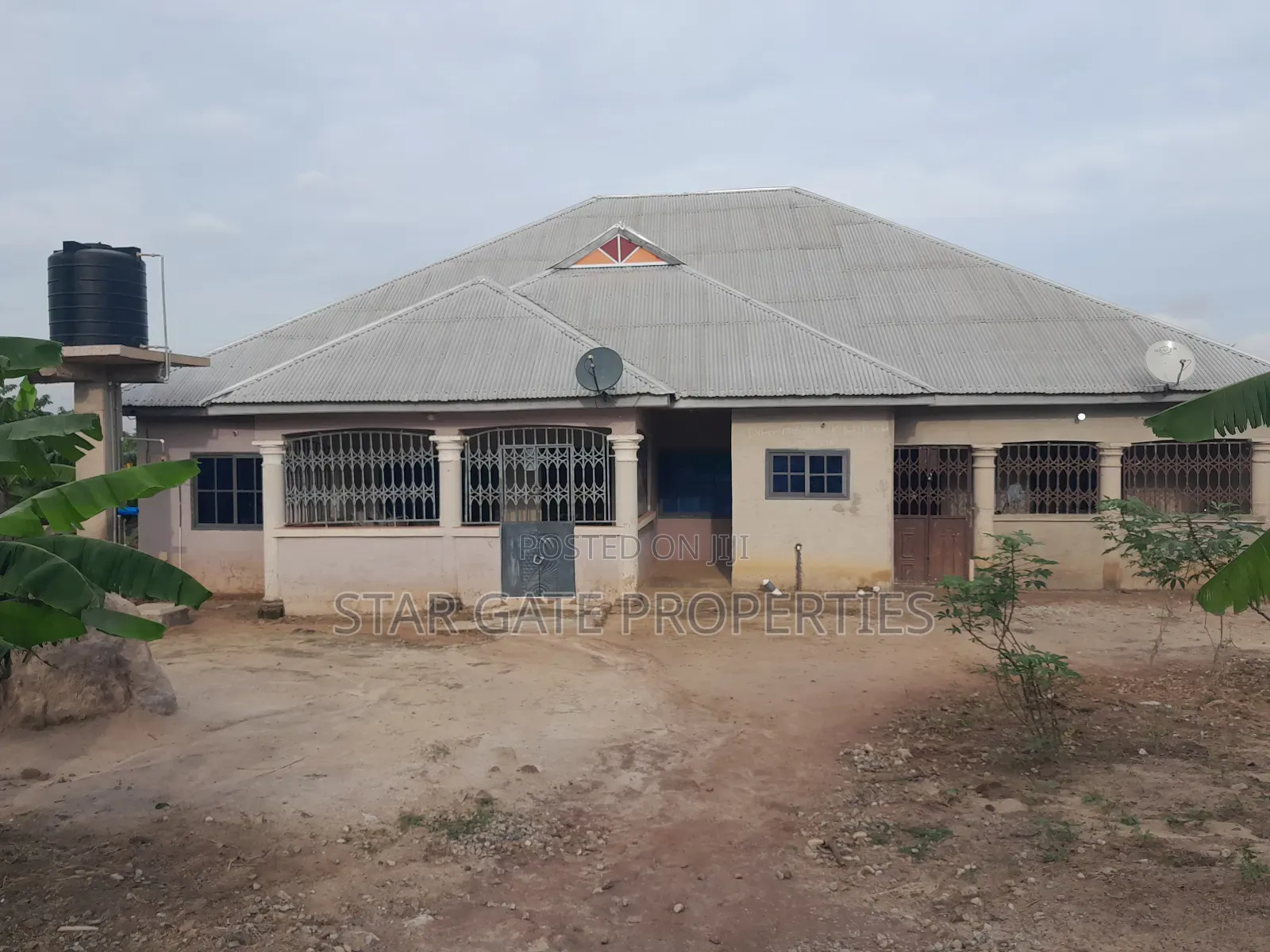 6bdrm House in Kenyasi Adwumam, Kumasi Metropolitan for sale