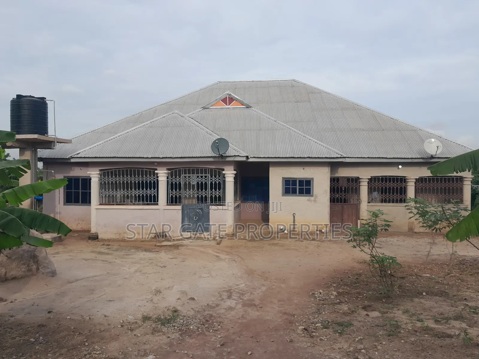 6bdrm House in Kenyasi Adwumam, Kumasi Metropolitan for sale