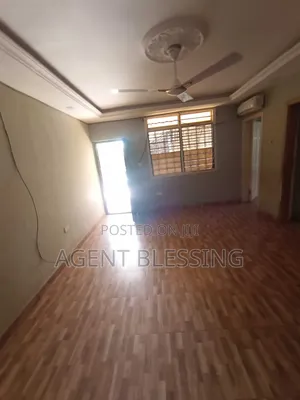 2bdrm Apartment in Community 25, Tema Metropolitan for rent