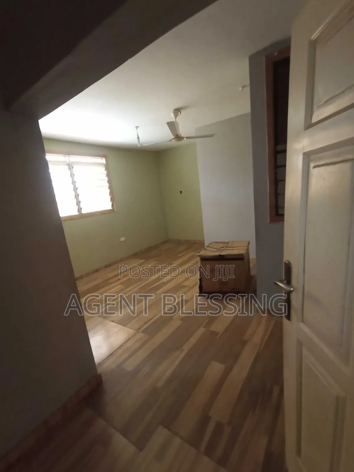 2bdrm Apartment in Community 25, Tema Metropolitan for rent