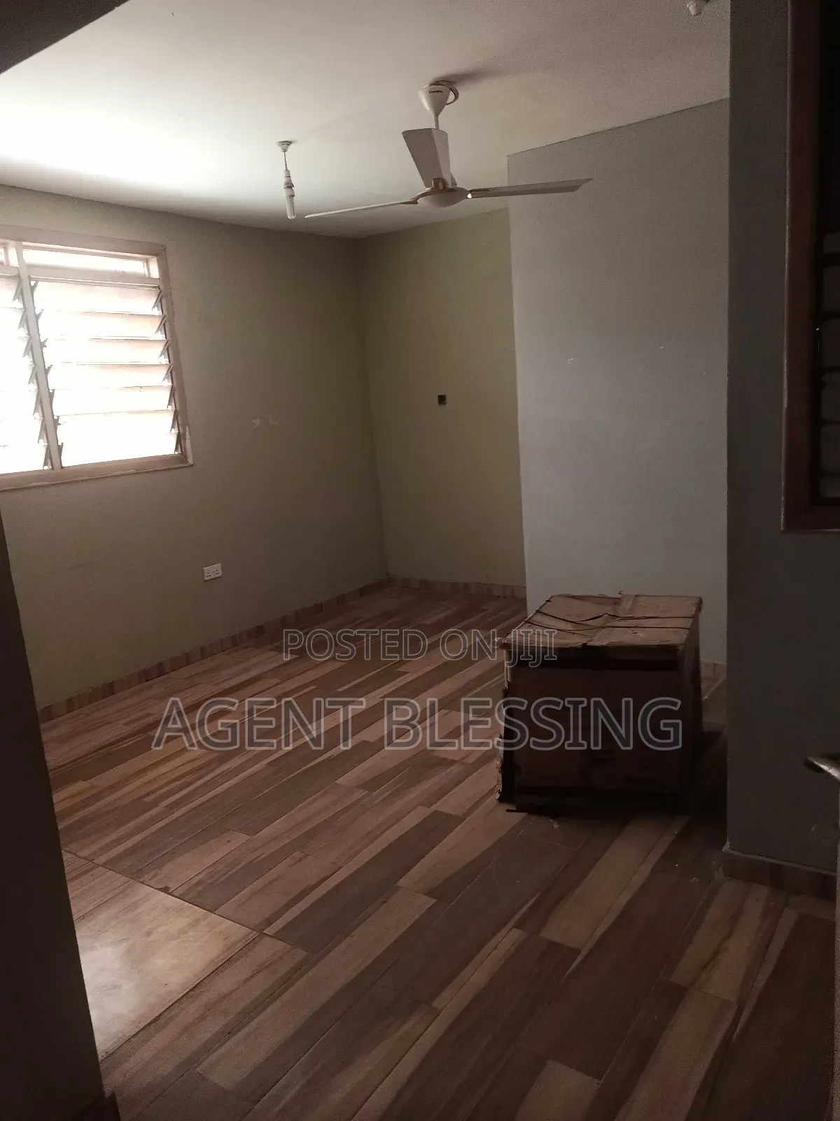 2bdrm Apartment in Community 25, Tema Metropolitan for rent