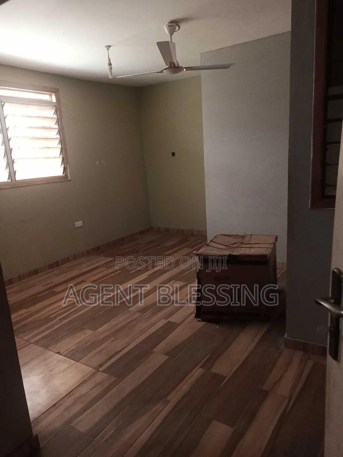 2bdrm Apartment in Community 25, Tema Metropolitan for rent